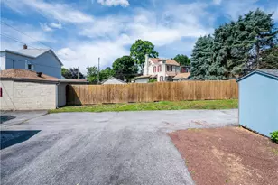 122 N 7th St, Emmaus Boro, PA 18049 - Photo 5
