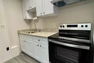 28 Main St, Emmaus Boro, PA 18049 - Photo 9