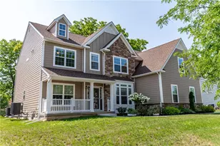 2668 Hollow View Dr, Forks Twp, PA 18040 - Photo 1