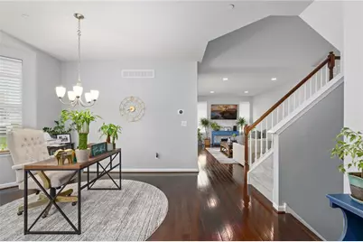301 Redclover Lane, Allentown City, PA 18104 - Photo 9