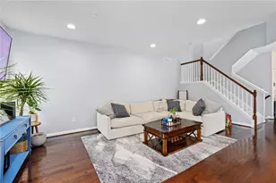 301 Redclover Ln, Allentown City, PA 18104 - Photo 17