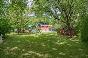1411 Chippewa Dr, Upper Macungie Township, PA 18104 - Photo 45