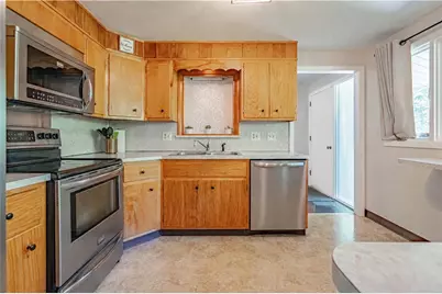 1411 Chippewa Drive, Upper Macungie Township, PA 18104 - Photo 7