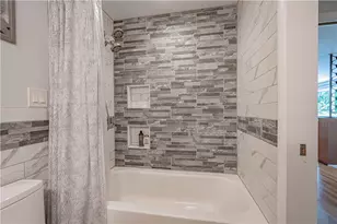 1411 Chippewa Dr, Upper Macungie Township, PA 18104 - Photo 19
