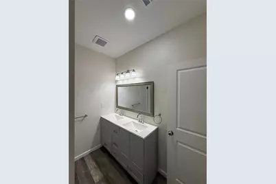 4444 E Texas Road #5, Lower Macungie Township, PA 18103 - Photo 17