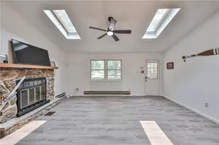 85 Caedman Dr, Penn Forrest, PA 18210 - Photo 3