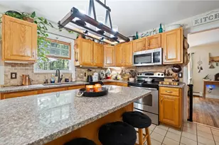 1306 N Rocky Mountain Dr, Chestnuthill Twp, PA 18330 - Photo 9