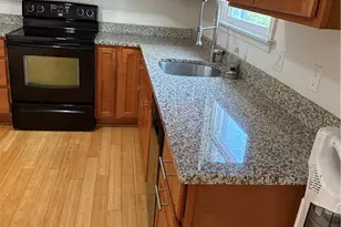 10 Fort Lee Ct, Easton, PA 18040 - Photo 7