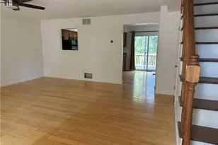 10 Fort Lee Ct, Easton, PA 18040 - Photo 3