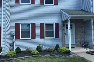 10 Fort Lee Ct, Easton, PA 18040 - Photo 1