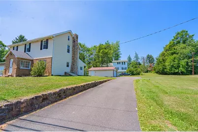 4165 E Texas Road, Allentown City, PA 18103 - Photo 3