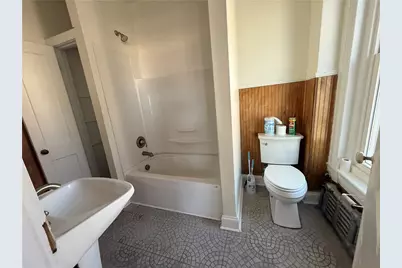 204 N 9th Street #2, Allentown City, PA 18102 - Photo 3