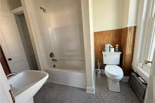 204 N Ninth St, Allentown City, PA 18102 - Photo 3