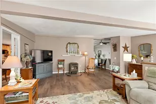 6609 Crown Ln, Upper Milford Township, PA 18092 - Photo 9