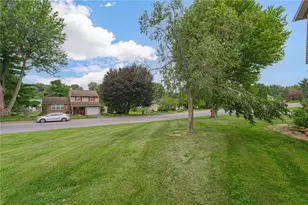 525 Apple Hill Dr, Easton, PA 18040 - Photo 37
