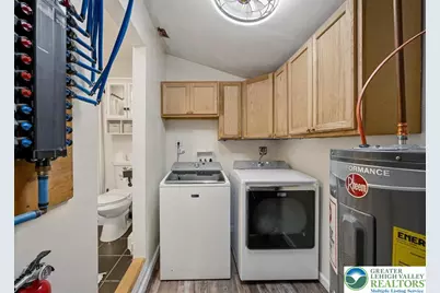 1739 Rolling Hills Drive, Tobyhanna, PA 18466 - Photo 21