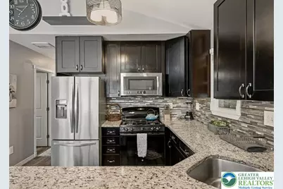 1739 Rolling Hills Drive, Tobyhanna, PA 18466 - Photo 11