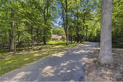 492 Arthurs Court, Bushkill Twp, PA 18064 - Photo 5