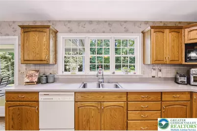 492 Arthurs Court, Bushkill Twp, PA 18064 - Photo 15