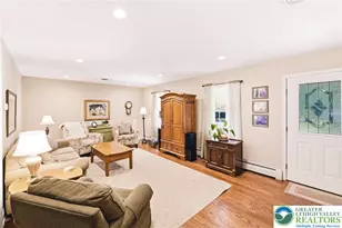 492 Arthurs Ct, Bushkill Twp, PA 18064 - Photo 9