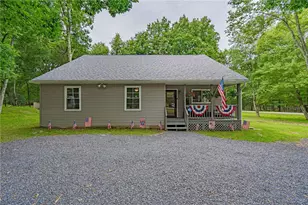 4 Wylie Cir, Penn Forrest, PA 18210 - Photo 1