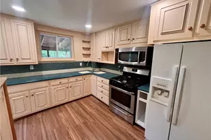 840 Constitution Dr, Allentown City, PA 18103 - Photo 5
