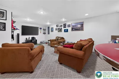 8092 Cross Creek Circle, Upper Macungie Township, PA 18031 - Photo 25