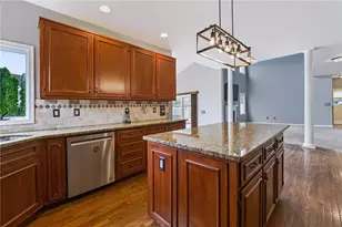 42 Mill Brook Ct, Tatamy Boro, PA 18045 - Photo 9