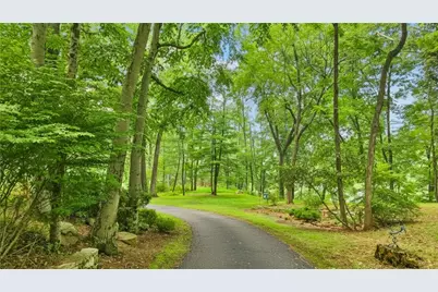 1657 Linden Oaks Lane, Bethlehem City, PA 18015 - Photo 35