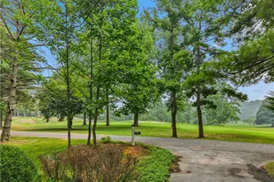 1657 Linden Oaks Ln, Bethlehem City, PA 18015 - Photo 5