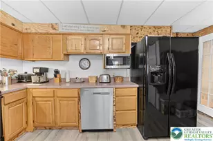 212 Walnut St, Pottsville, PA 17901 - Photo 9