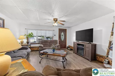 212 Walnut Street, Pottsville, PA 17901 - Photo 5