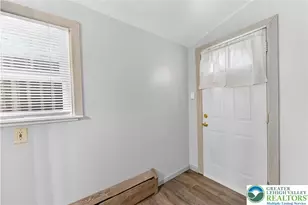 212 Walnut St, Pottsville, PA 17901 - Photo 13