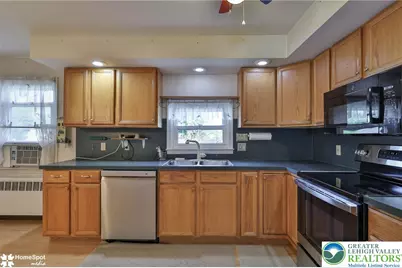 3069 Shakespeare Road, Bethlehem City, PA 18017 - Photo 7