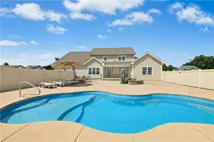 6786 Gwenmawr Rd, Bethlehem City, PA 18017 - Photo 3