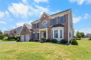 5855 Monocacy Dr, Hanover Twp, PA 18017 - Photo 3