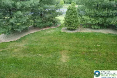 1033 King Way, Upper Macungie Township, PA 18031 - Photo 3
