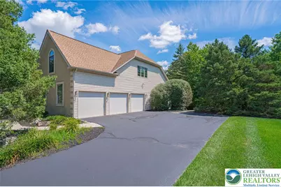 6958 Lehigh Court, Allentown City, PA 18106 - Photo 5