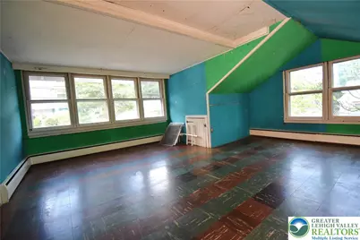 24 E Plainfield Avenue, Pen Argyl Boro, PA 18072 - Photo 21