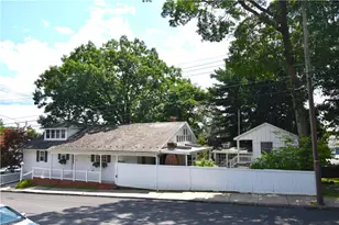 24 E Plainfield Ave, Pen Argyl Boro, PA 18072 - Photo 1