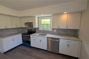 97 E Hillcrest Ln, Slatington Boro, PA 18080 - Photo 3