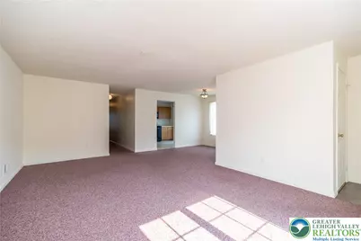 1947 Willings Lane, Hellertown Boro, PA 18055 - Photo 9