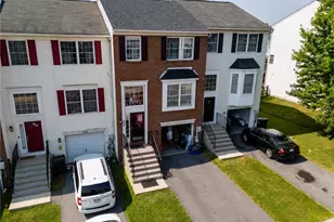 328 S Oak St, Freemansburg, PA 18017 - Photo 1