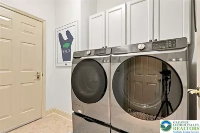 2445 Napa Drive, Easton, PA 18040 - Photo 33