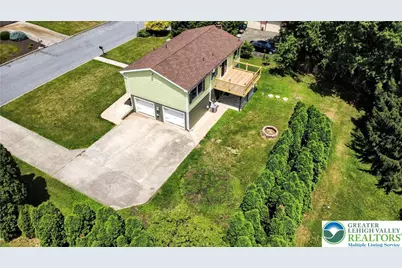 8612 Beatrice Lane, East Allen Township, PA 18014 - Photo 3
