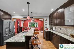 386 Upper Rdg Dr, Chestnuthill Twp, PA 18330 - Photo 9