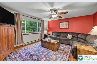 386 Upper Ridge Drive, Chestnuthill Twp, PA 18330 - Photo 13