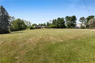 4210 Locust Dr, North Whitehall Township, PA 18078 - Photo 23