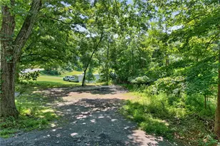 261 Schipps Ln, Upper Mt Bethel Twp, PA 18343 - Photo 25
