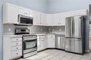 1040 Timberidge Ln, Lower Macungie Township, PA 18106 - Photo 11